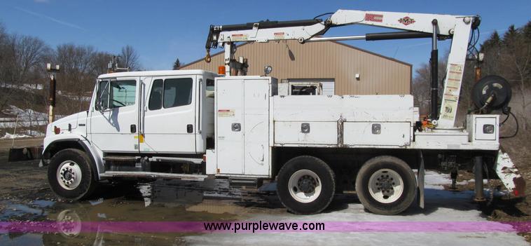 image for item D7250 2003 Freightliner FL80 Crew Cab tandem axle boom truck