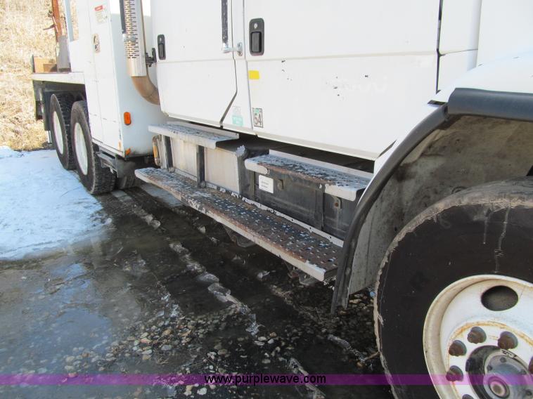 image for item D7250 2003 Freightliner FL80 Crew Cab tandem axle boom truck