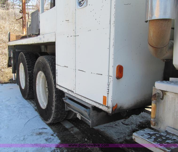 image for item D7250 2003 Freightliner FL80 Crew Cab tandem axle boom truck