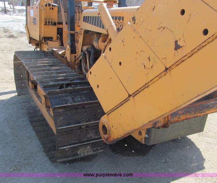 image for item D7252 1979 Case 475 crawler vibratory plow