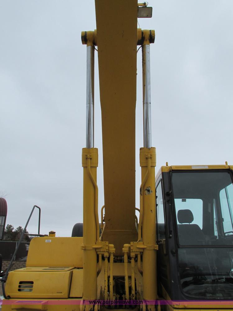 image for item E5020 2000 Komatsu PC300LC-6LE excavator