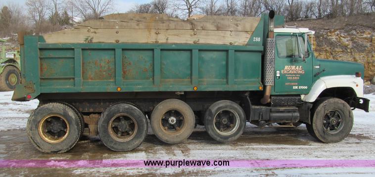 image for item F5953 1978 International F2674 quad axle dump truck