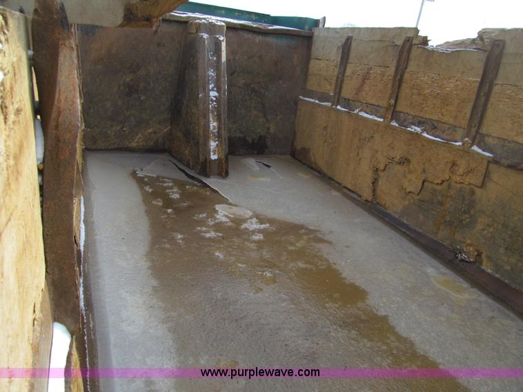 image for item F5953 1978 International F2674 quad axle dump truck