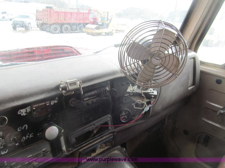 image for item F5954 1984 International F2674 tri axle dump truck