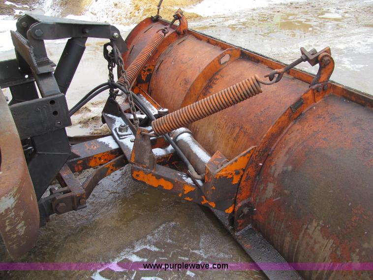 image for item F5955 1979 International 1824 dump truck