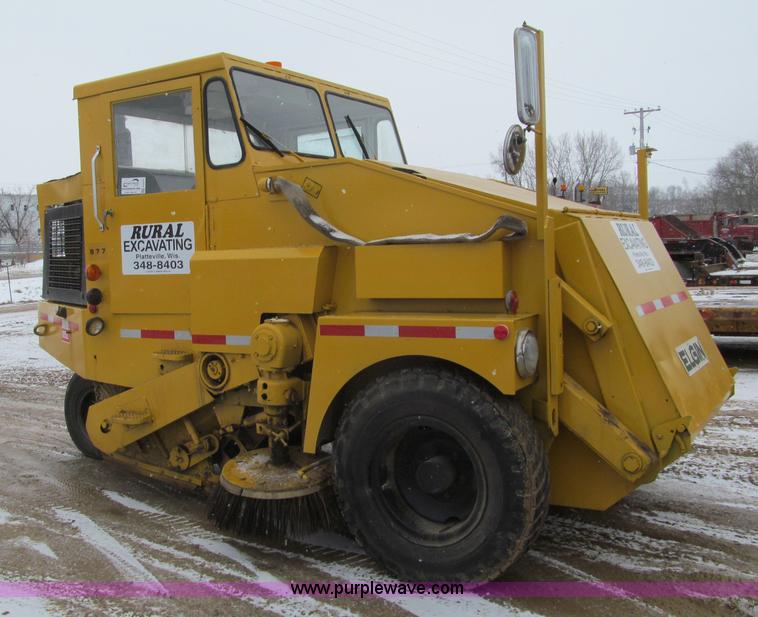 image for item F5957 Elgin 977 street sweeper