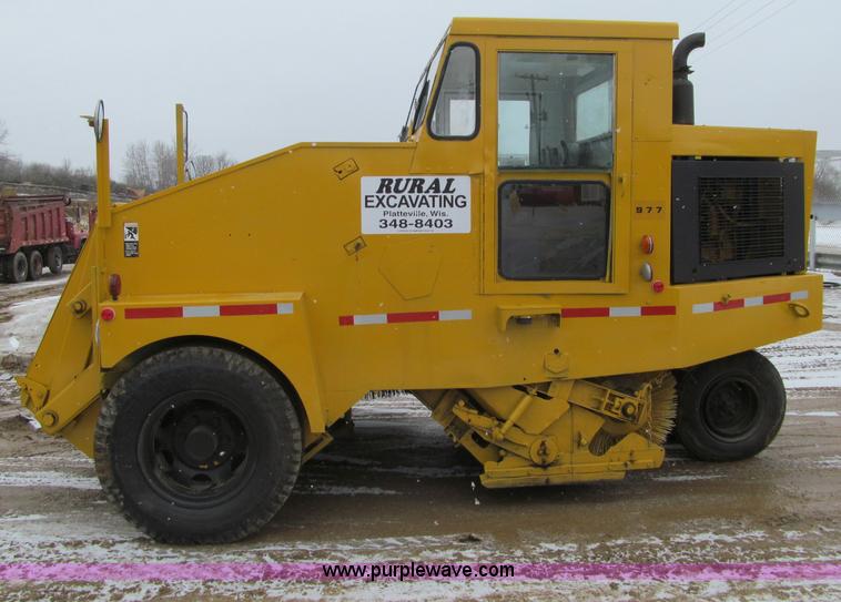 image for item F5957 Elgin 977 street sweeper