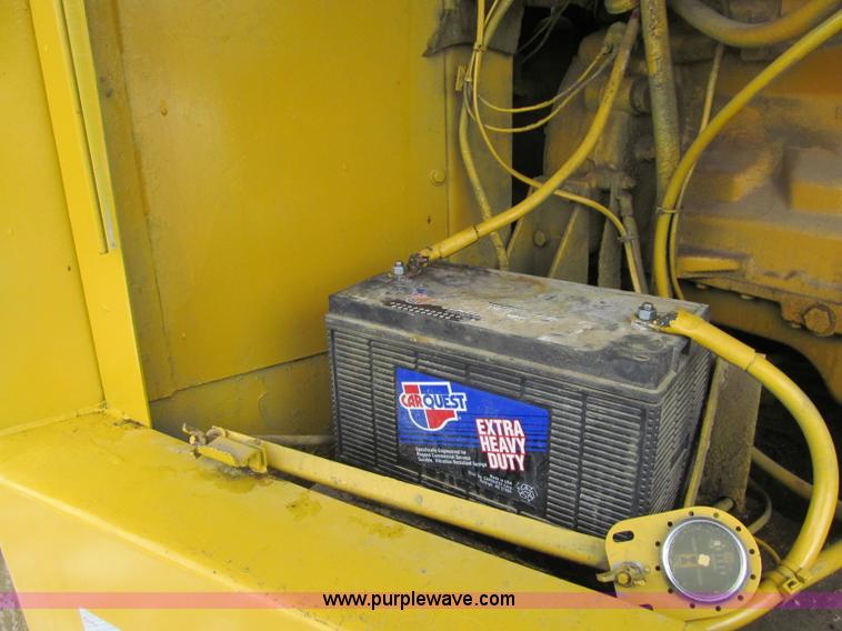 image for item F5957 Elgin 977 street sweeper