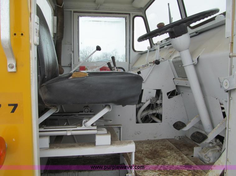 image for item F5957 Elgin 977 street sweeper