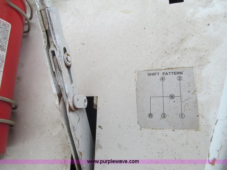 image for item F5957 Elgin 977 street sweeper