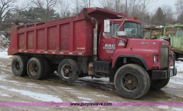 image for item F5958 1980 Mack DM686 tri axle dump truck