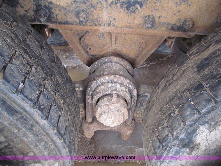 image for item F5958 1980 Mack DM686 tri axle dump truck