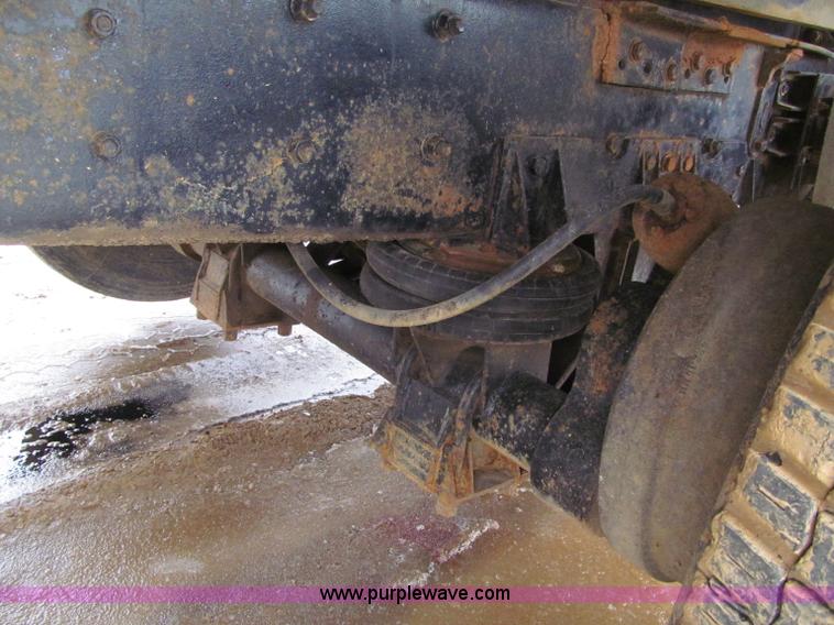 image for item F5958 1980 Mack DM686 tri axle dump truck
