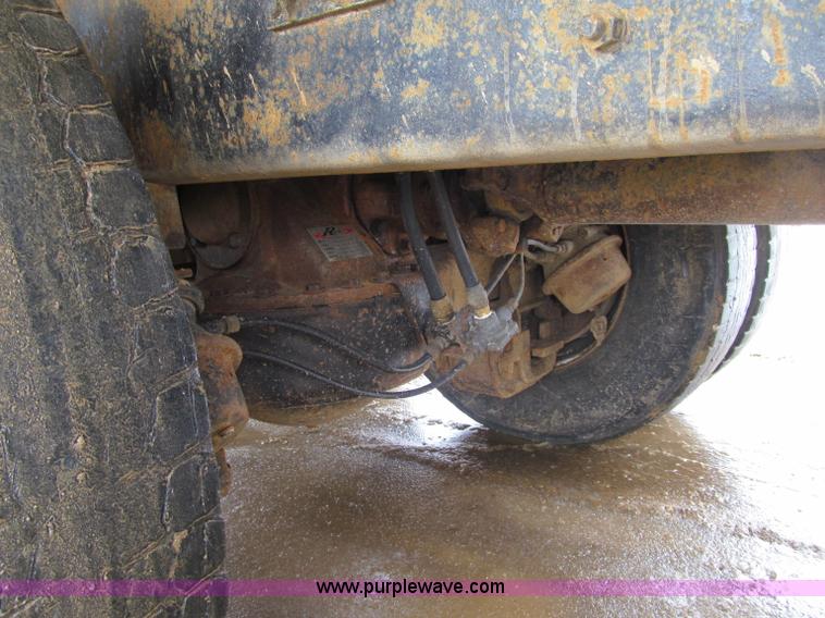 image for item F5958 1980 Mack DM686 tri axle dump truck