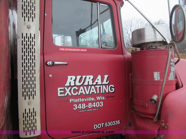 image for item F5958 1980 Mack DM686 tri axle dump truck