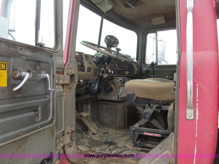 image for item F5958 1980 Mack DM686 tri axle dump truck