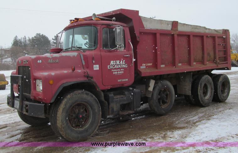 image for item F5959 1981 Mack DM686S tri axle dump truck