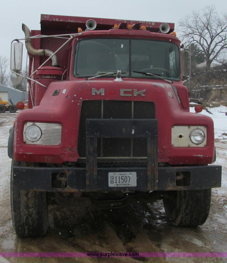 image for item F5959 1981 Mack DM686S tri axle dump truck