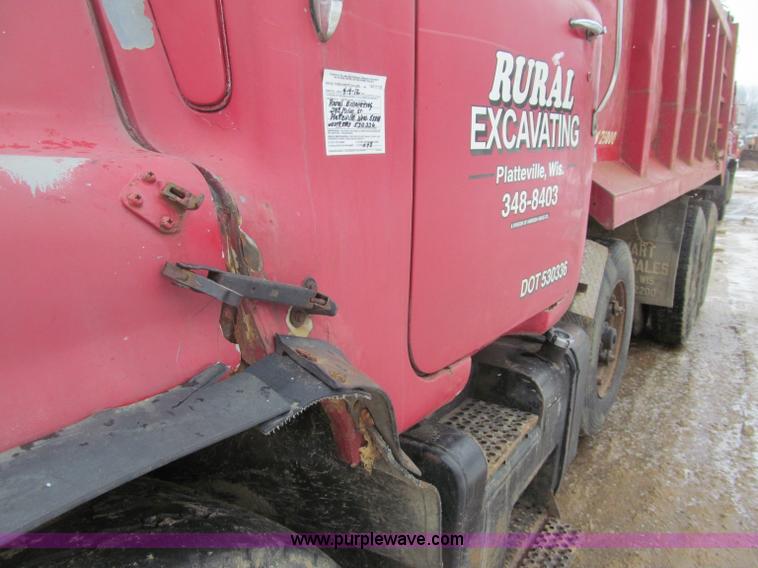 image for item F5959 1981 Mack DM686S tri axle dump truck