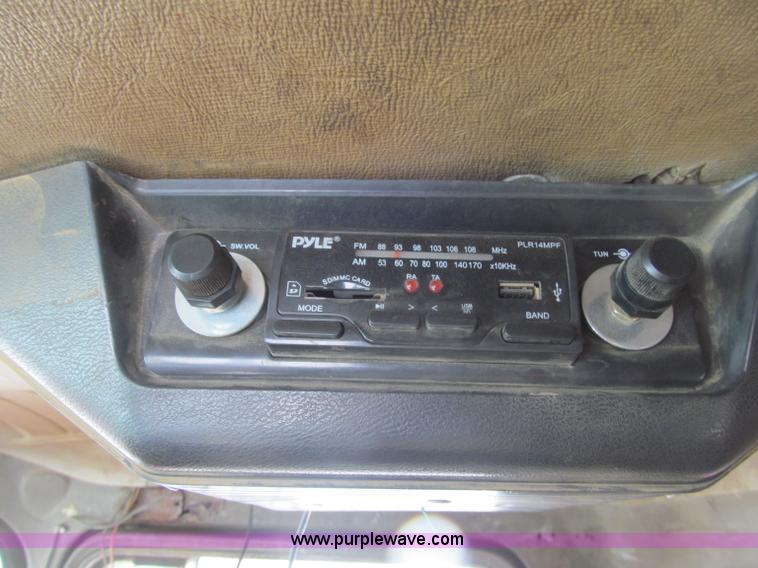 image for item F5959 1981 Mack DM686S tri axle dump truck