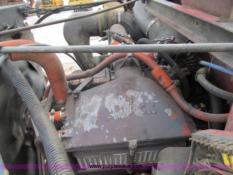 image for item F5959 1981 Mack DM686S tri axle dump truck