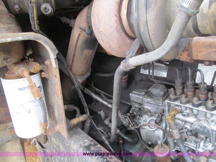 image for item F5959 1981 Mack DM686S tri axle dump truck