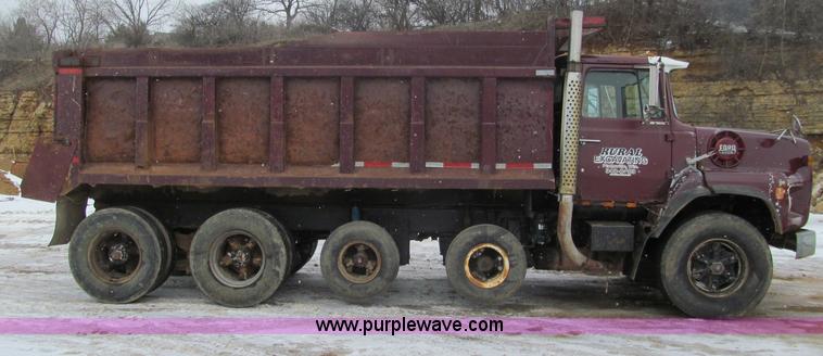 image for item F5960 1986 Ford 9000 quad axle dump truck