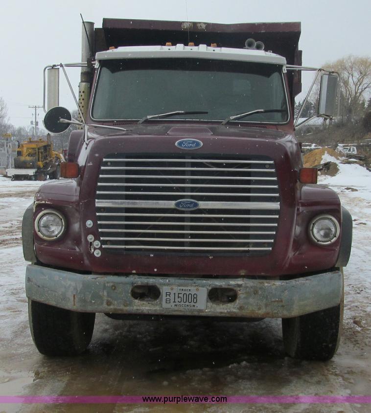 image for item F5960 1986 Ford 9000 quad axle dump truck
