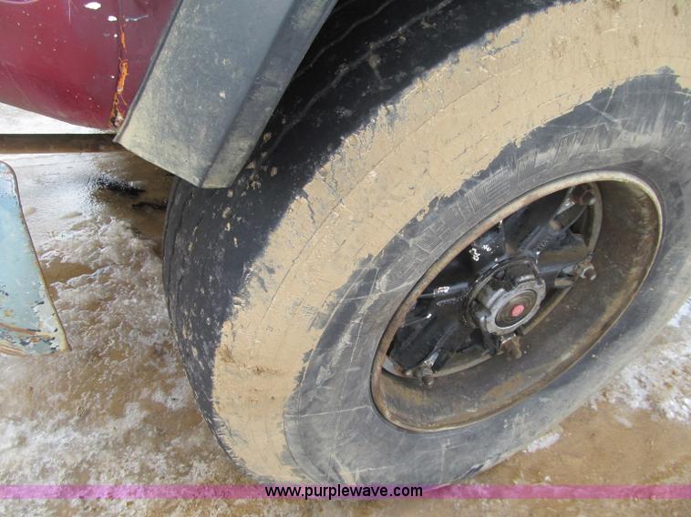 image for item F5960 1986 Ford 9000 quad axle dump truck