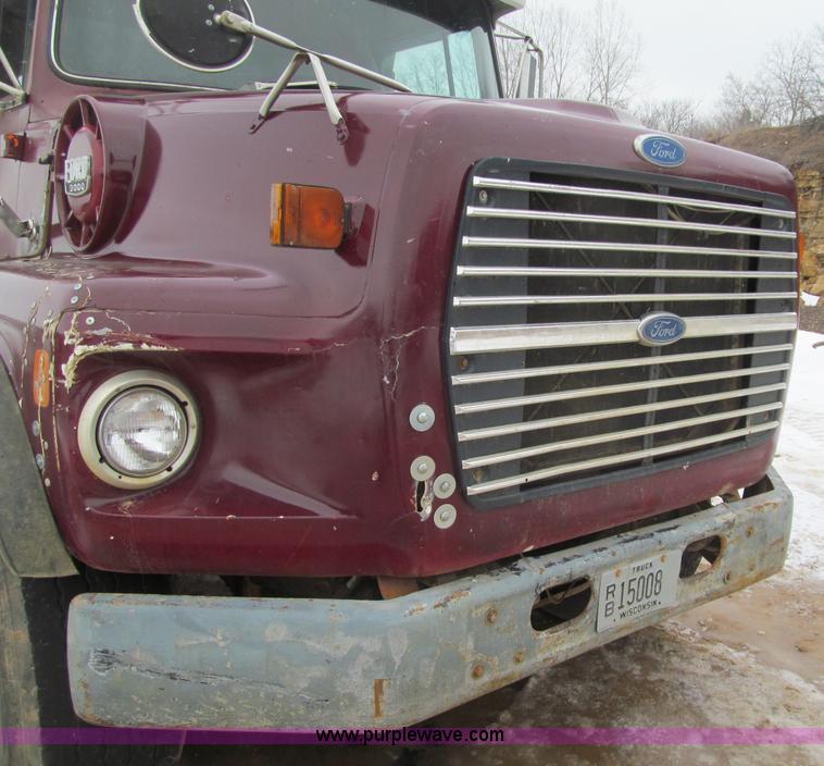 image for item F5960 1986 Ford 9000 quad axle dump truck