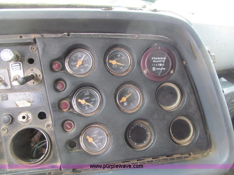 image for item F5960 1986 Ford 9000 quad axle dump truck