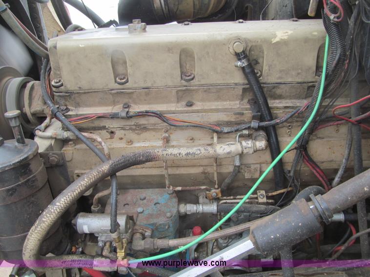 image for item F5961 1986 Ford Aeromax L9000 tri axle dump truck