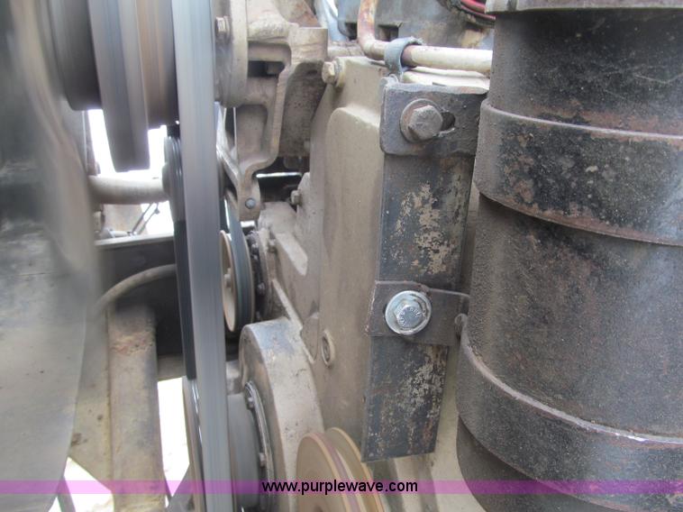 image for item F5961 1986 Ford Aeromax L9000 tri axle dump truck