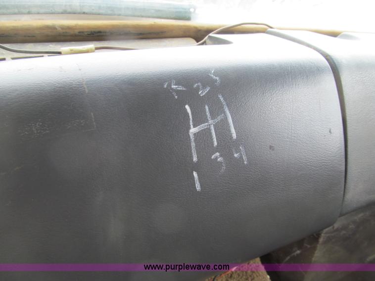 image for item F5961 1986 Ford Aeromax L9000 tri axle dump truck