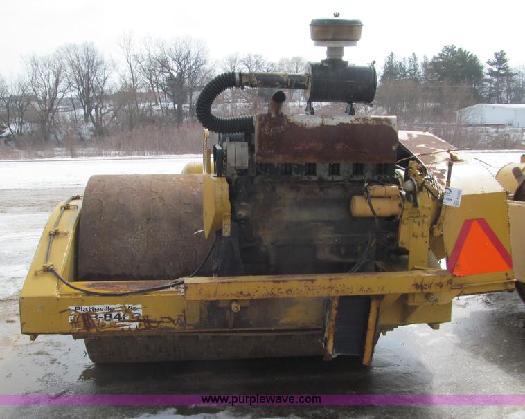 image for item F5962 Smooth drum vibratory roller