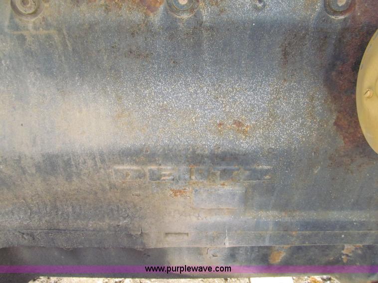 image for item F5962 Smooth drum vibratory roller