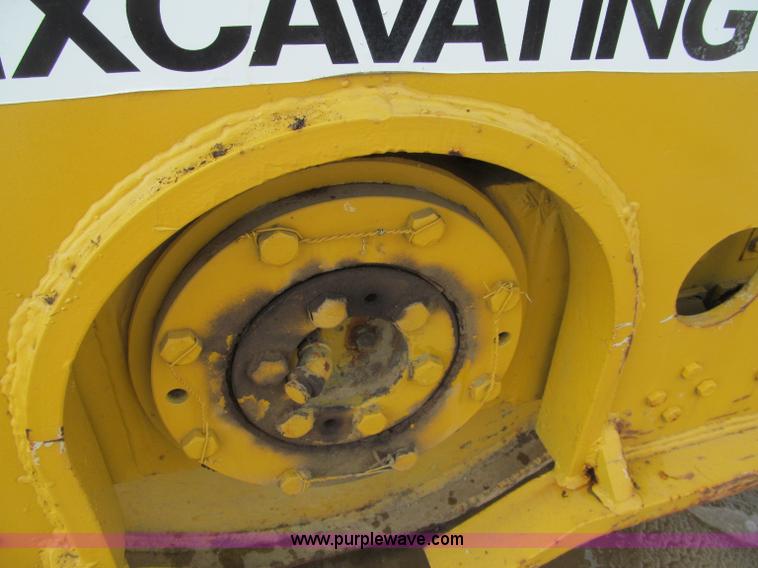 image for item F5962 Smooth drum vibratory roller