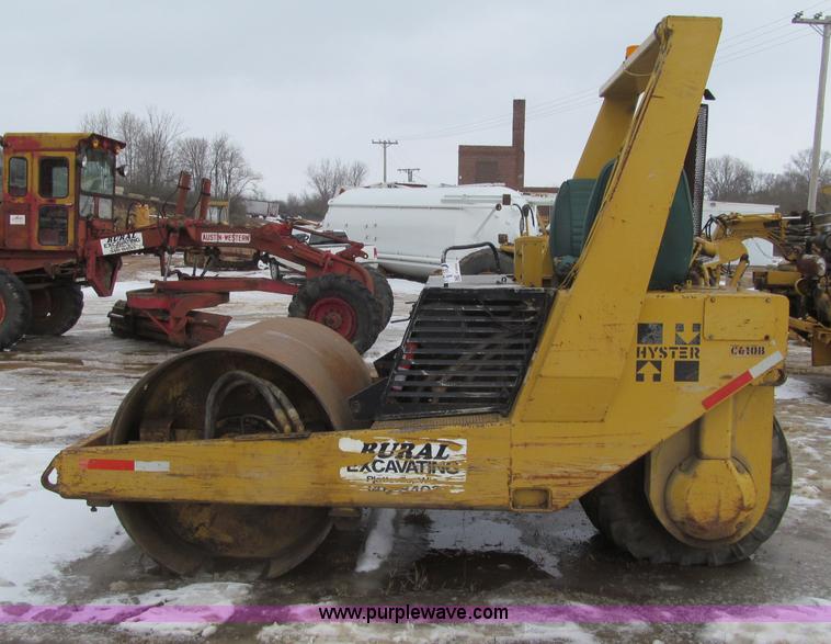 image for item F5964 Hyster C610B vibratory smooth drum roller