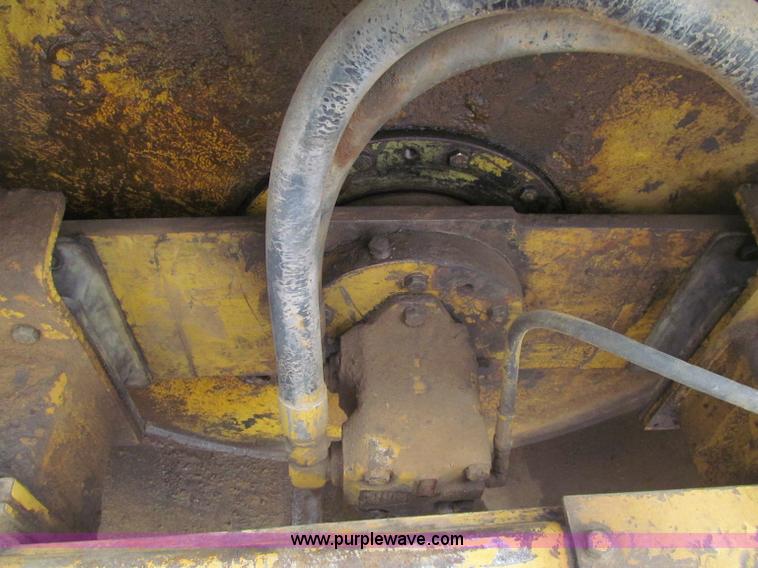 image for item F5964 Hyster C610B vibratory smooth drum roller