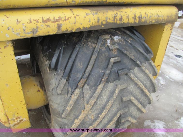 image for item F5964 Hyster C610B vibratory smooth drum roller