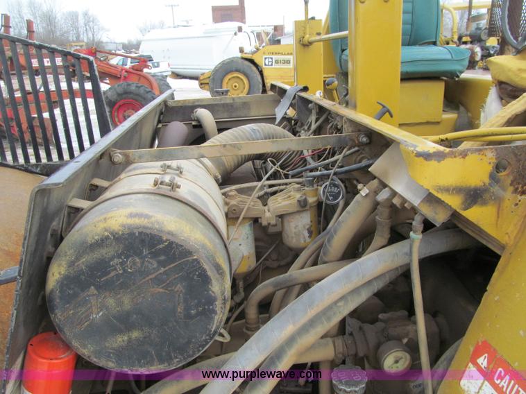 image for item F5964 Hyster C610B vibratory smooth drum roller