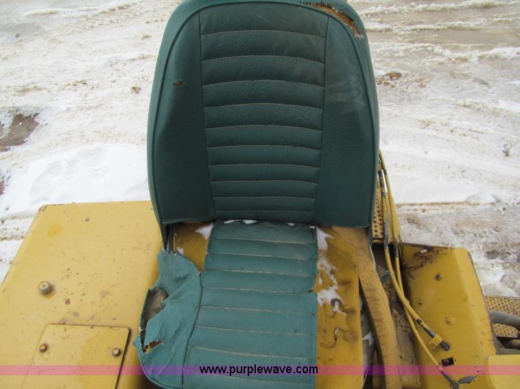 image for item F5964 Hyster C610B vibratory smooth drum roller