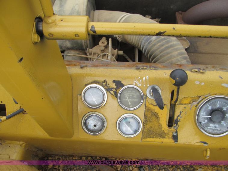 image for item F5964 Hyster C610B vibratory smooth drum roller