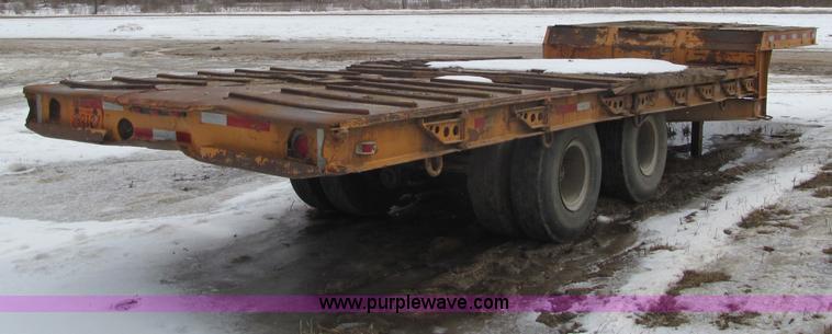 image for item F5965 1955 Martin Manufacturing GHP5T tandem axle trailer