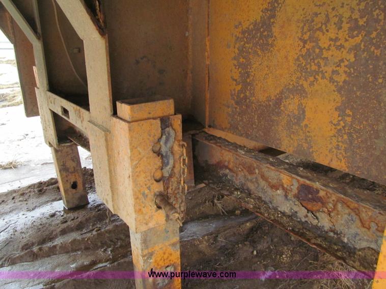 image for item F5965 1955 Martin Manufacturing GHP5T tandem axle trailer