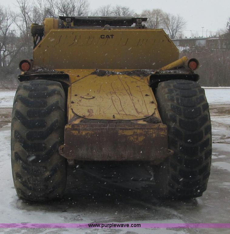 image for item F5967 1974 Caterpillar 613B elevating scraper