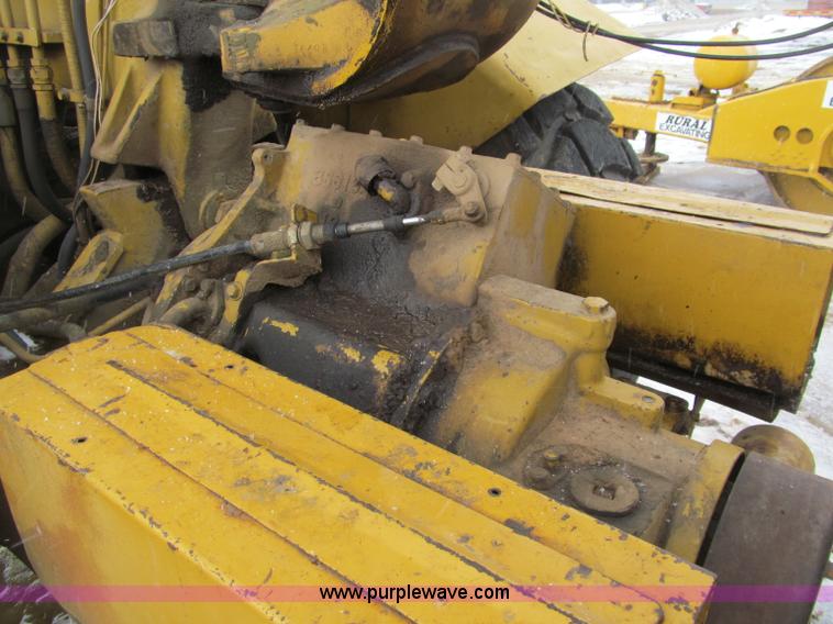 image for item F5967 1974 Caterpillar 613B elevating scraper