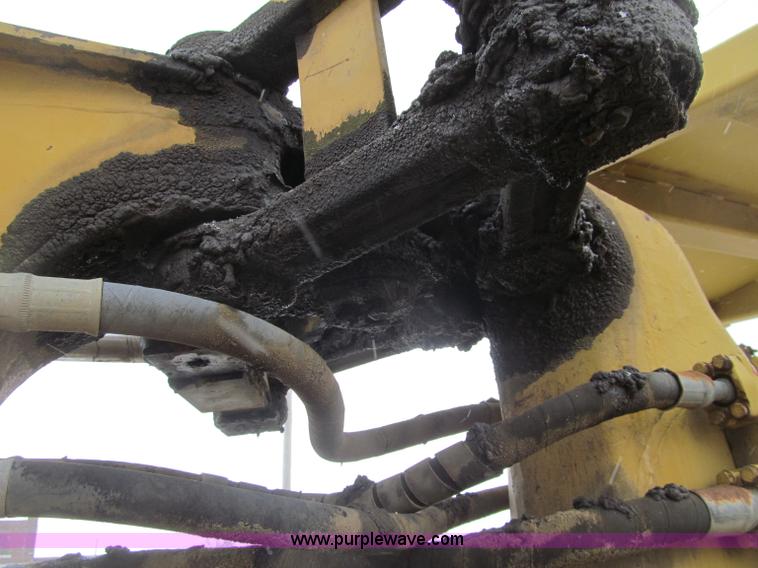 image for item F5967 1974 Caterpillar 613B elevating scraper