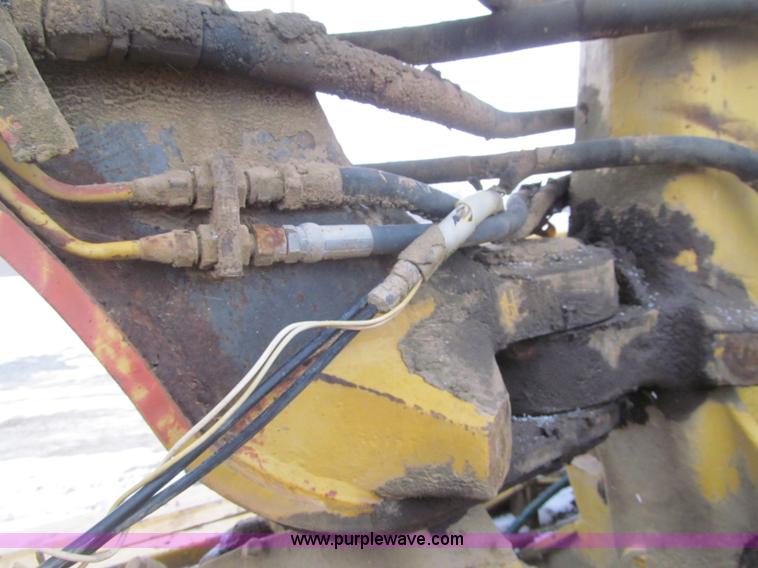 image for item F5967 1974 Caterpillar 613B elevating scraper