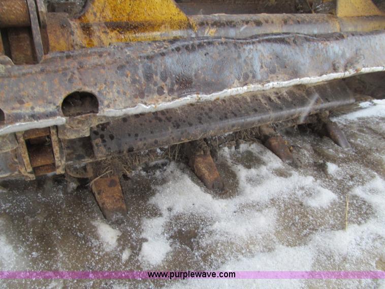 image for item F5967 1974 Caterpillar 613B elevating scraper